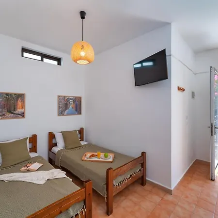 Tselios Apartments & Studios Kiotari Room photo