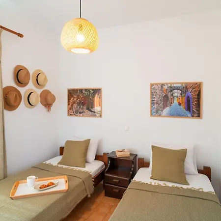 Tselios Apartments & Studios Kiotari Room photo