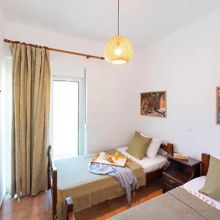 Tselios Apartments & Studios Kiotari Room photo