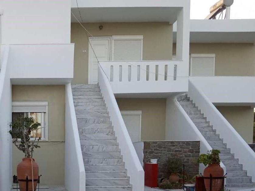 Tselios & Apartment